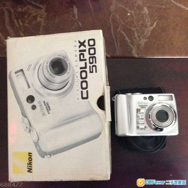 Nikon CoolPix 5900 相機