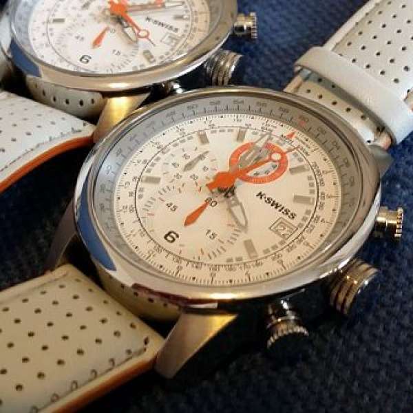 時間廊全新原廠K-Swiss石英計時功能手錶橙字白面