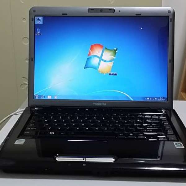 Toshiba 15.4" NOTEBOOK  間中會死機 ，當零件機