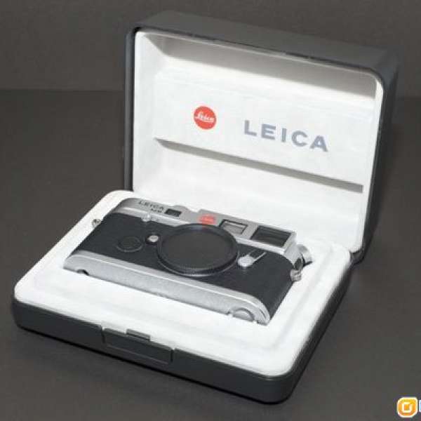 Leica M6TTL Sliver Chrome 99% NEW