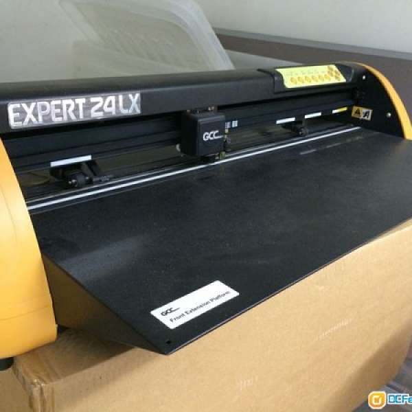 GCC Expert 24LX 24" 電腦 界紙機 裁紙機 刻字機 Cutting Plotter Vinyl Cutter