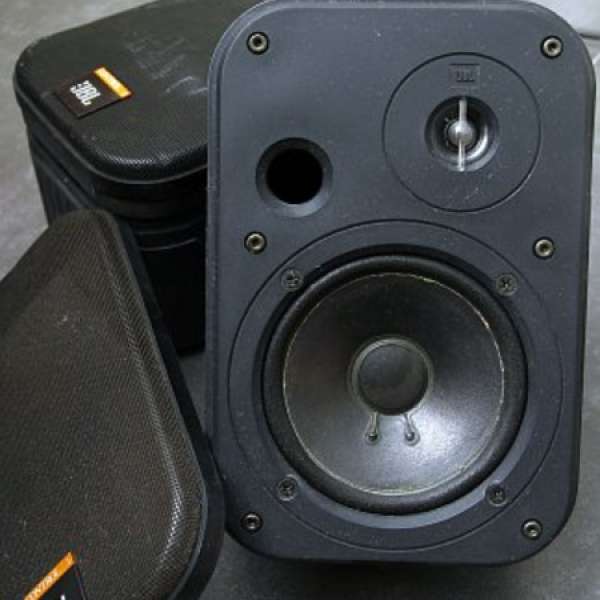 JBL Control One  (black) free  4 white Speaker