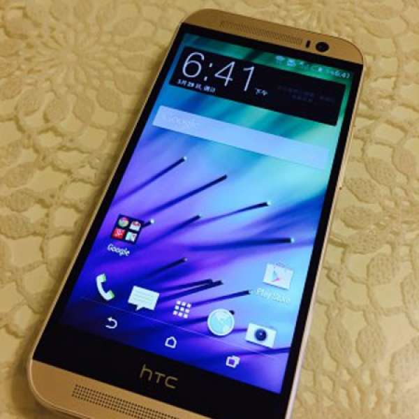 HTC M8 99%新 保養到2015-10