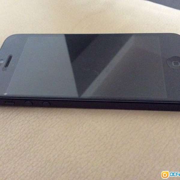 Iphone 5 black 黑 32g 極新 無花 有貼