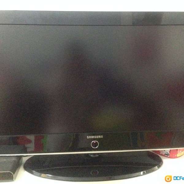 三星 Samsung 32" Flat Panel LCD TV 電視