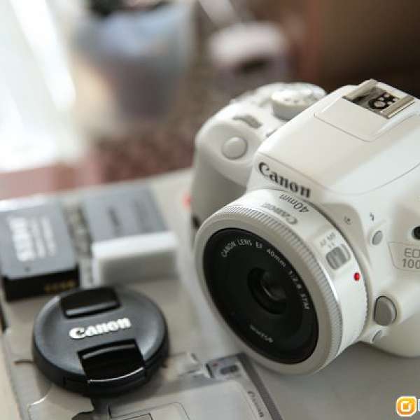 Canon EOS100D  白色機身及白色40mm鏡頭