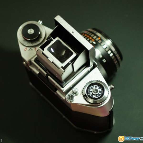 EXA  "aus DRESDEN"  body + Meyer Domiplan 50mm lens (Mint 98% new)