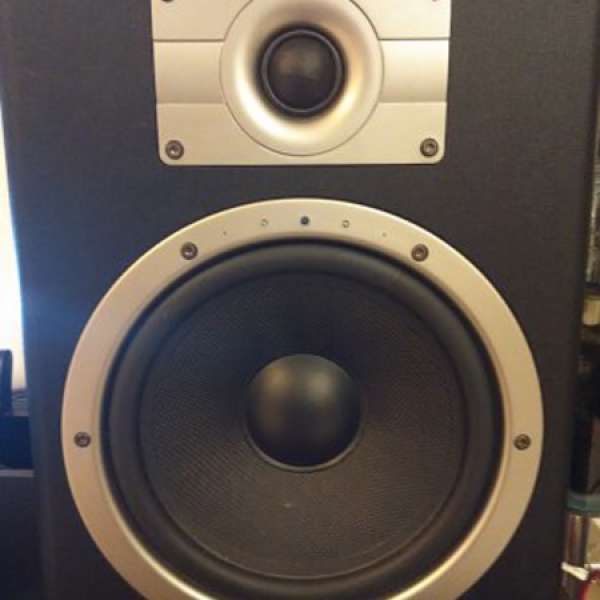 ESI nEar08 eXperience - 8" studio monitor