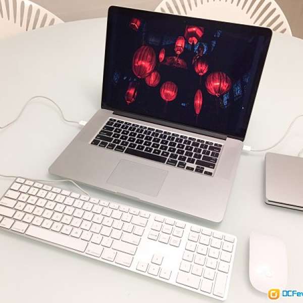 Sell: 95% New 15" MacBook Pro Retina (Max 配套 & 跟一大堆配件)