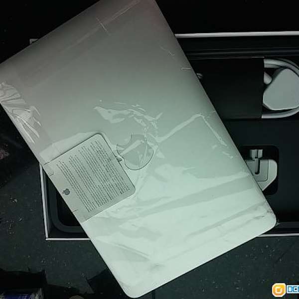 2014 macbook air 11.6" / 極新全套連盒 / 有保養至8月底 跟殼同2個袋