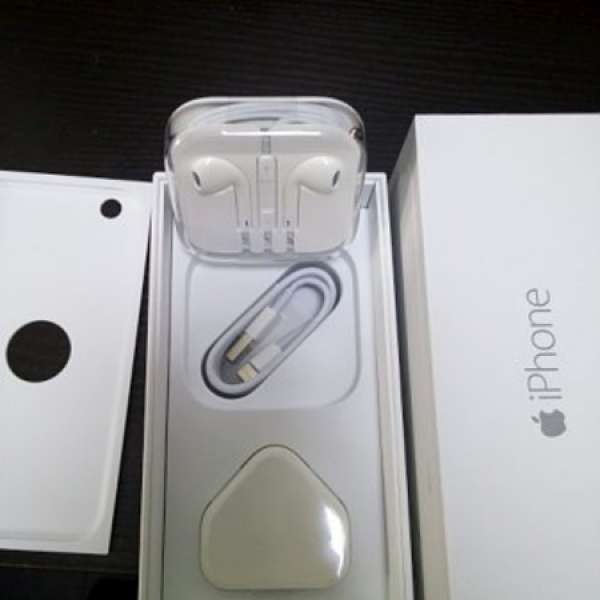 Apple iphone6 原裝配件套裝 (叉座 / lightning / earpods)