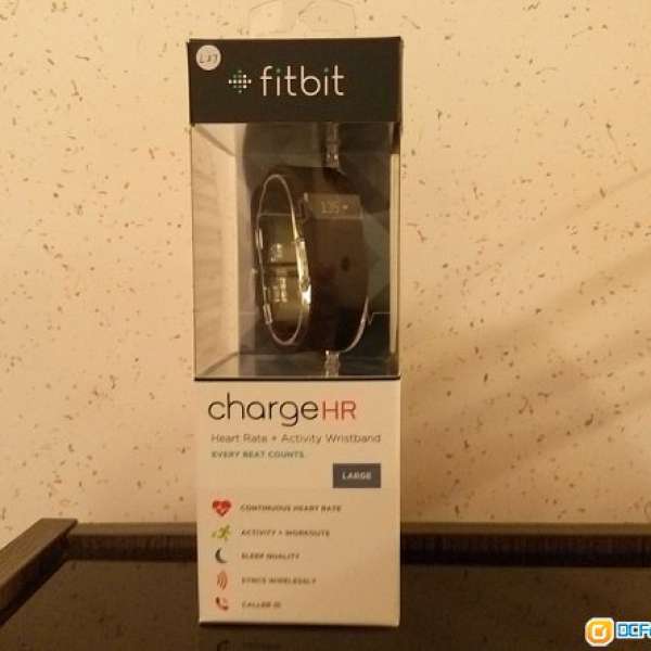 全新 Fitbit Charge HR 智能手帶