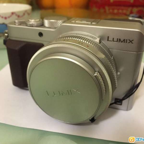 行貨 極新 panasonic LX100 SILVER