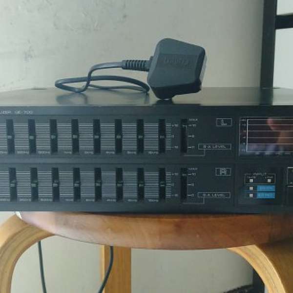 Kenwood stereo graphic equalizer GE-700