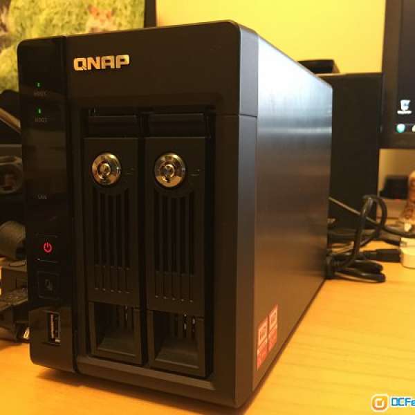 QNAP TS-253 Pro + 2x4TB WD Red Edition