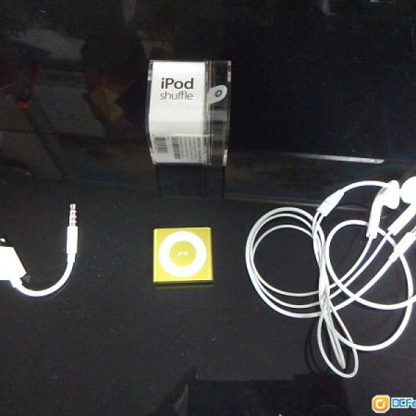 ipod shuffle  (ZP/A)  2GB  金黃色