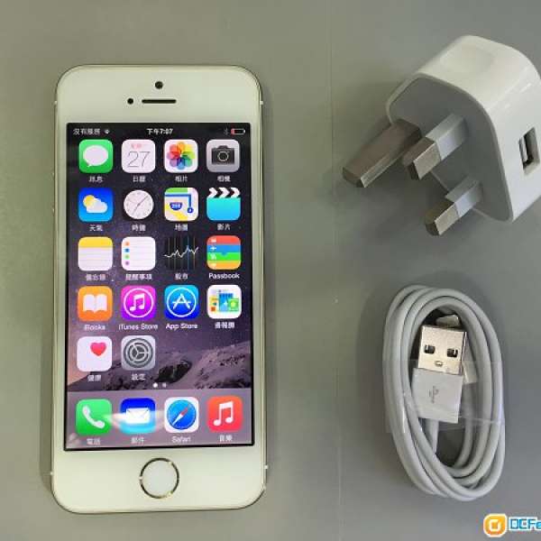 Apple iPhone 5S *64GB 香港行貨 金色 *99% new !