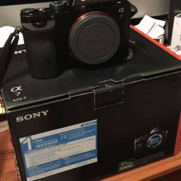 Sony A7 body 保用至 10／2018