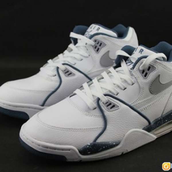 95%新 白色Nike Air Flight 89