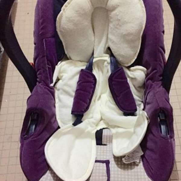 極平出讓二手 FairLand 嬰兒汽車座椅 baby car seat