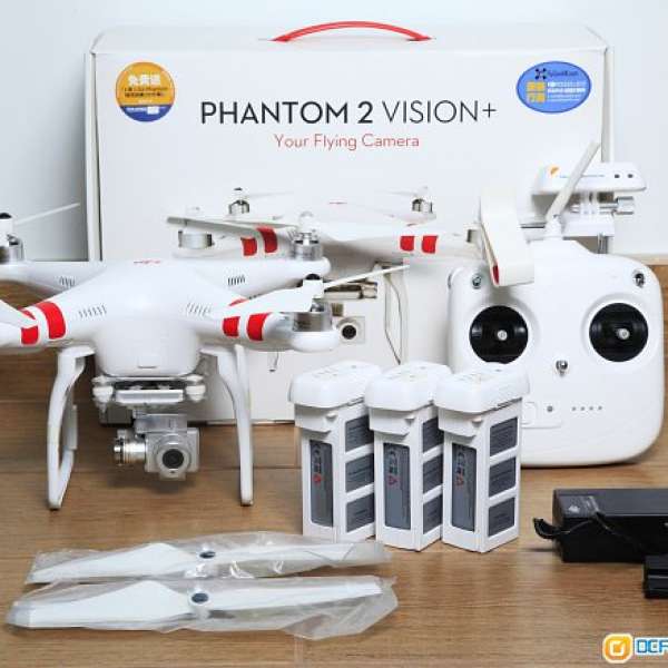 行貸九九九成新DJI Phantom 2 Vision Plus+ V3.0 三電套裝