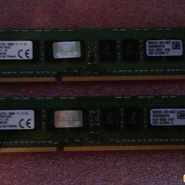 Kingston DDR3 8GB ECC KVR16E11K4/32 2條