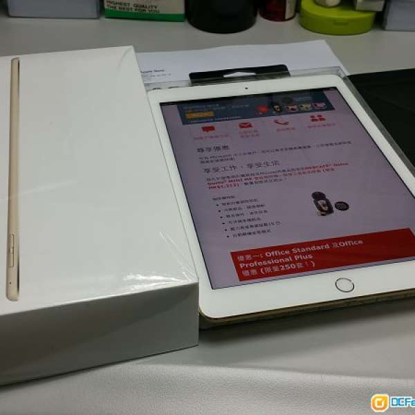 Apple ipad air 2 64GB 金色97%新 有單連名廠cover,mon貼