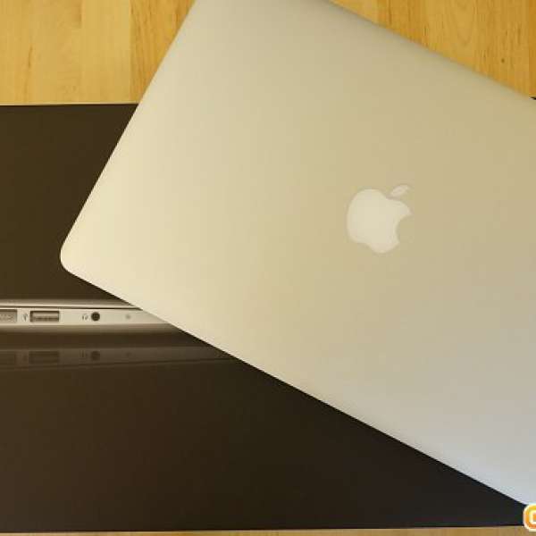 MacBook Air 13' 90%new 2011 i5 1.7GHz 連2隻火牛