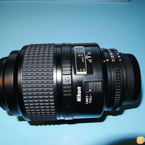 Nikon AF 105mm F2.8D Micro Lens
