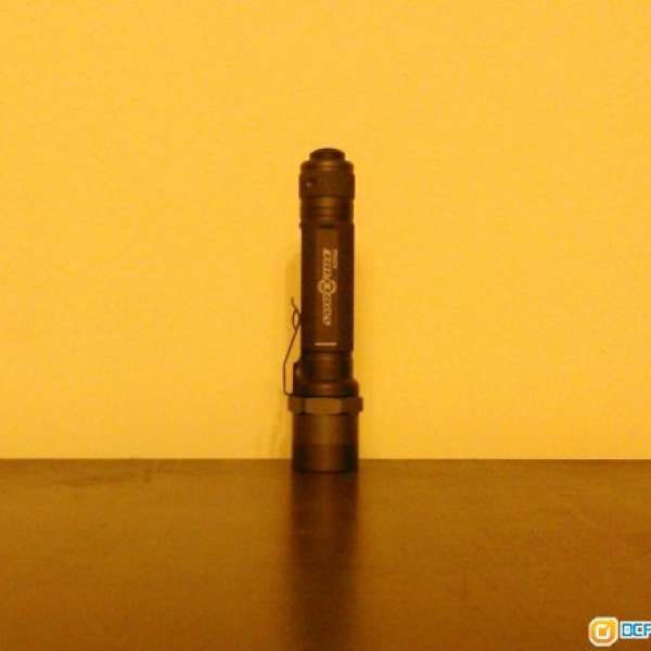 Surefire E2E-HA電筒