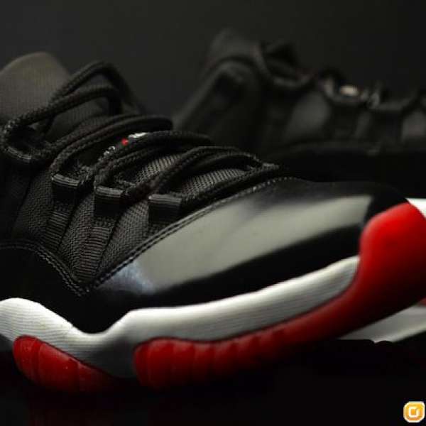 AIR JORDAN 11 RETRO LOW US 10.5 (黑紅低筒)