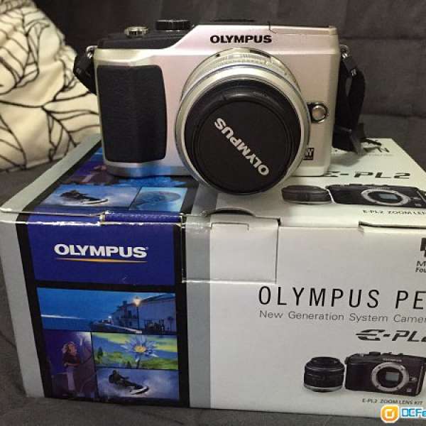 Olympus E-PL2 原裝連kit lens 有盒, 送相機袋