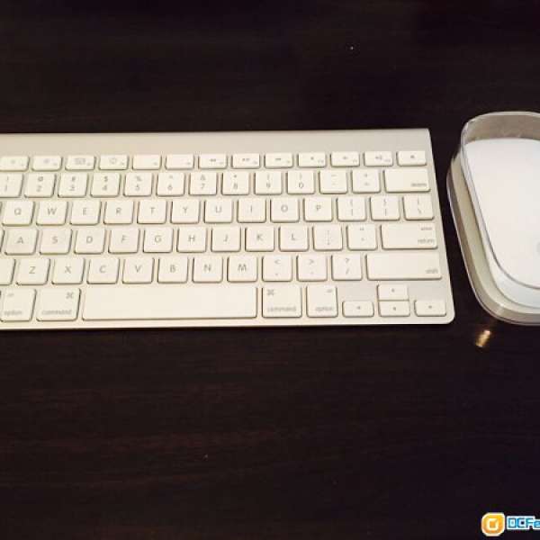 95% New Apple Keyboard & Magic Mouse