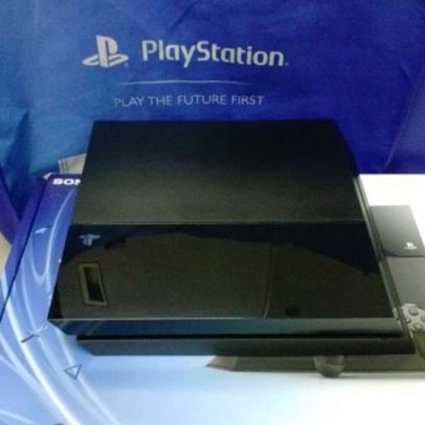 PS4 黑色 行貨 2年保