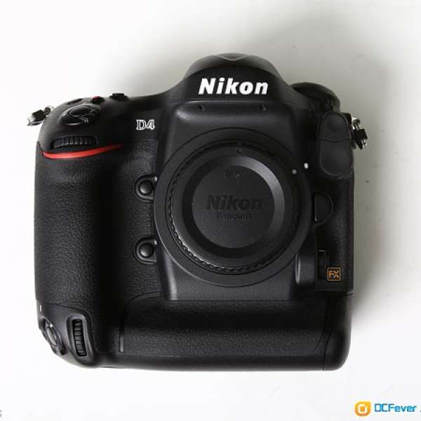 新淨Nikon D4旗艦機, 行貨連400mb/s XQD &極速CF卡雙電