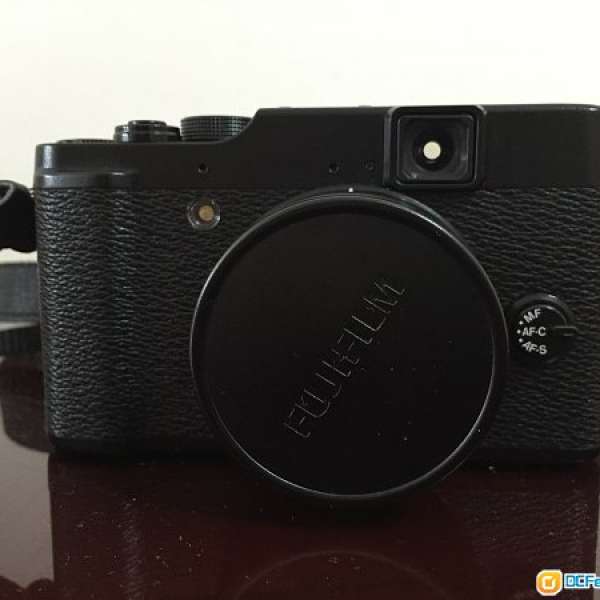 Fujifilm X10