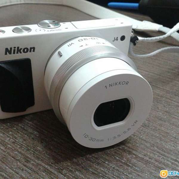 Nikon j4 10-30 pd 行貨保飬至2016年2月