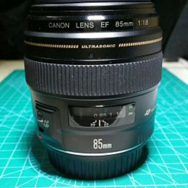 Canon EF 85mm 1.8 usm