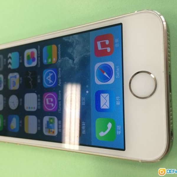 IPhone 5s,金色， 16GB,水貨，無鎖版,可用香港3G,4G