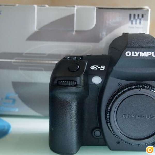 Olympus E5 E-5 Body + Lens