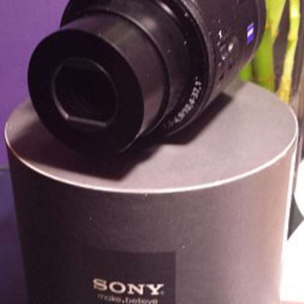 Sony QX100