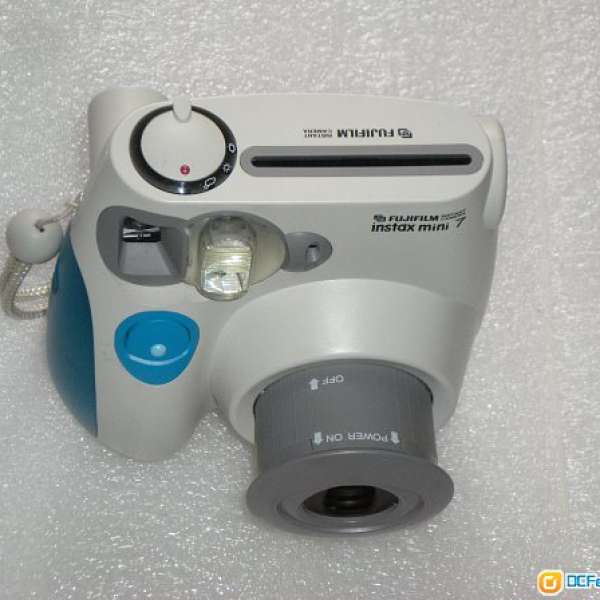 Fujifilm Instax Mini 7 即影即有相機 (米白色)