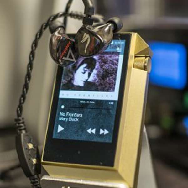 Astell&Kern AK240 (金色)