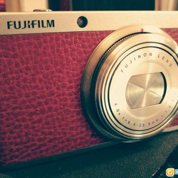 99%新 富士 Fujifilm  xf1 大光圈 1.8 紅色皮 數碼相機 送皮套 有保養