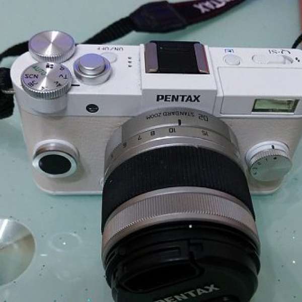 Pentax QS-1 白色 行貨 99.99%新 2鏡  (02,05)