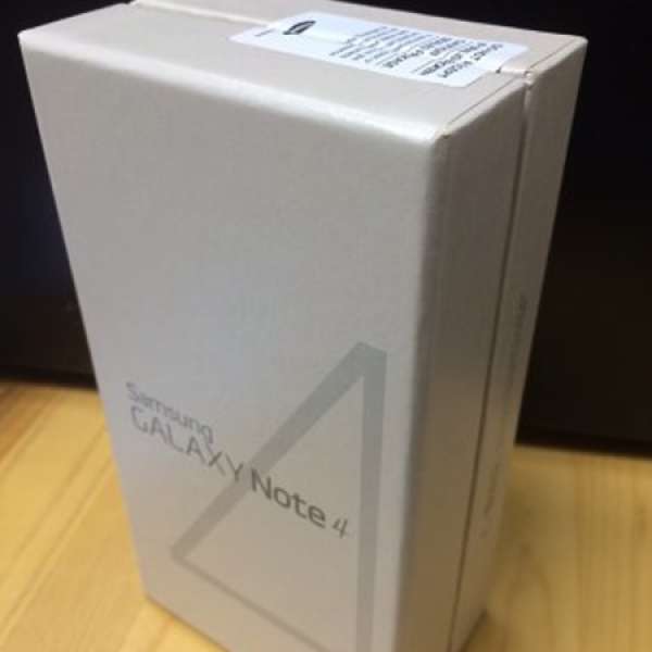 全新未拆盒白色單卡Samsung NOTE4 32gb行貨,有單,7天換機保證,一年原廠保 $4500 送...