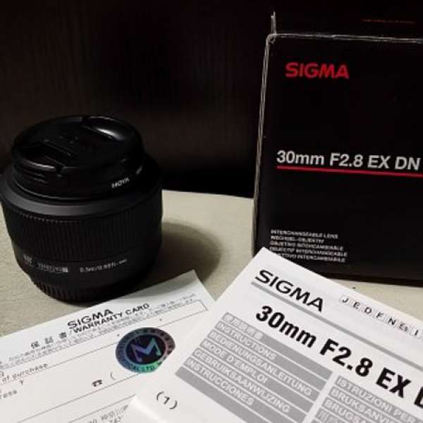 Sigma 30mm f/2.8 EX DN Olympus M.zuiko E-mount EM-10 EM-1