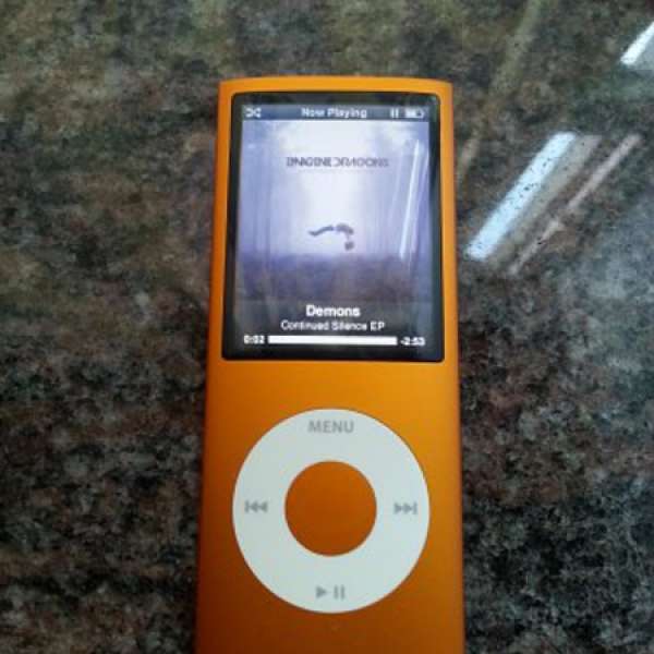 Apple iPod nano (第 4 代) 8 GB 橙色