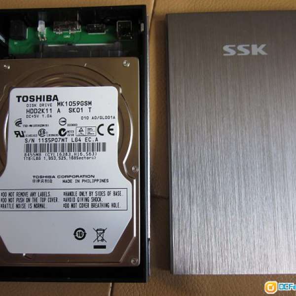 Toshiba 2.5" 1T Hardisk + SSK Metal Case