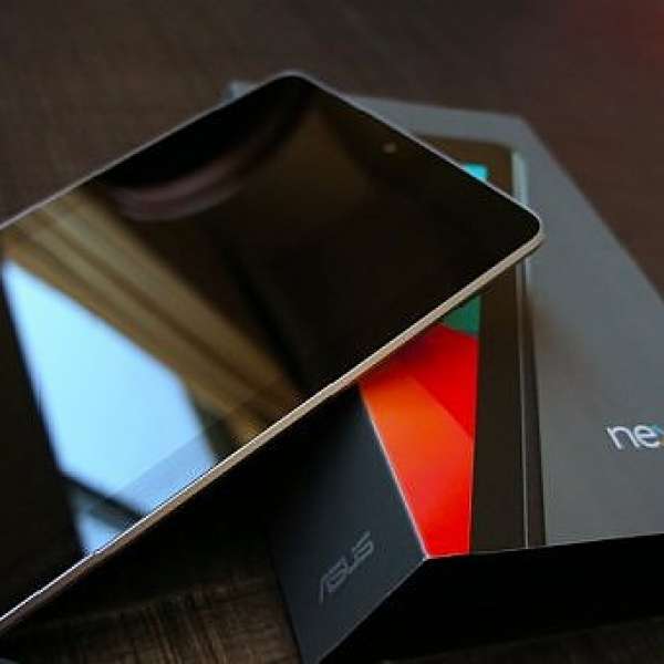 16GB Google Nexus 7 , Android 4.4.4 四核心, wifi, NFC, 一手機,有機套及有保謢貼...